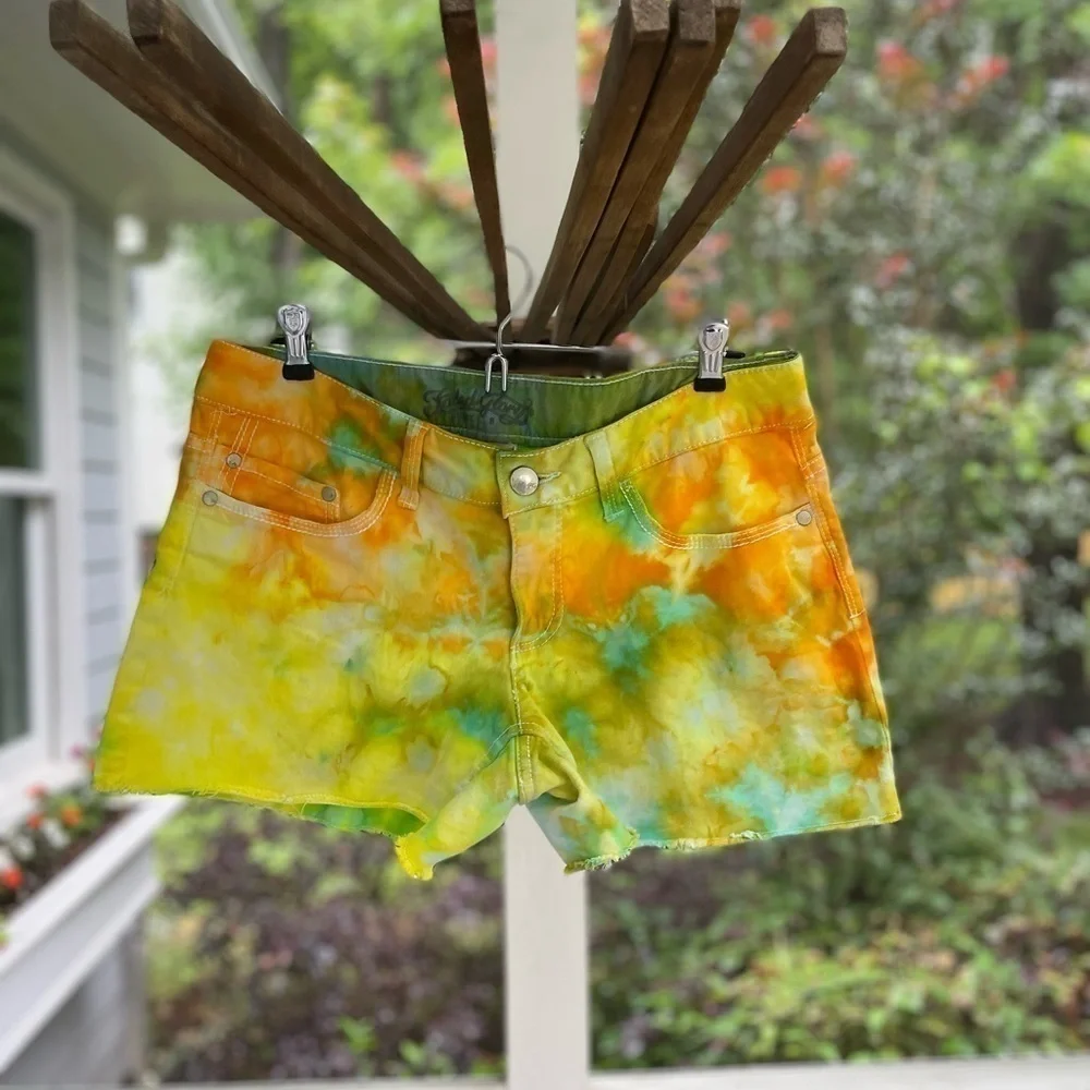 Faded glory hand crafted tie dye stretch shorts Size 8 - Picture 1 of 6